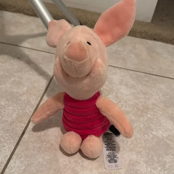 Disney Piglet 9 Inch Plush Winnie The Pooh - Picture 1 of 4